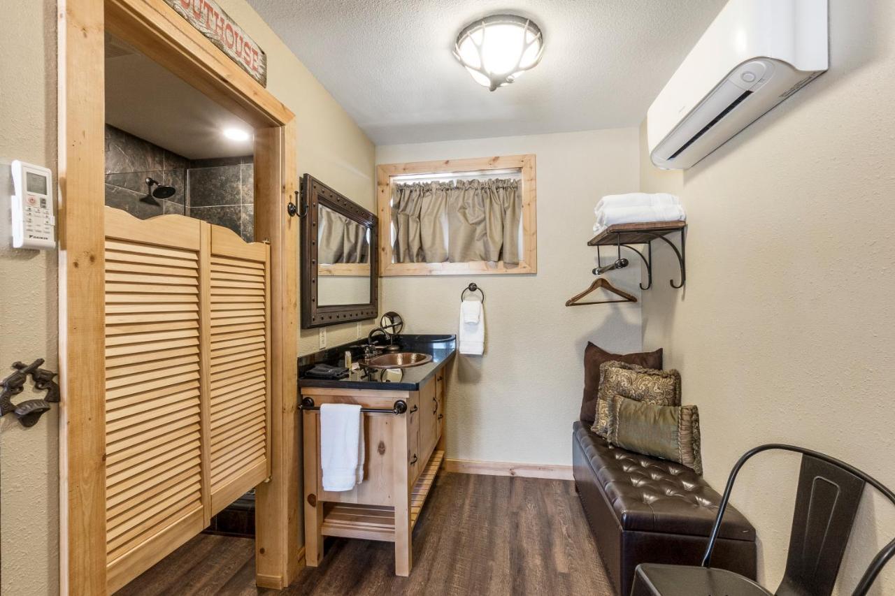 Timber House Lodge Chester Ngoại thất bức ảnh